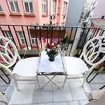 Diamond Royal Hotel 3*
