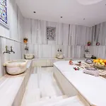 Diamond Royal Hotel 3*
