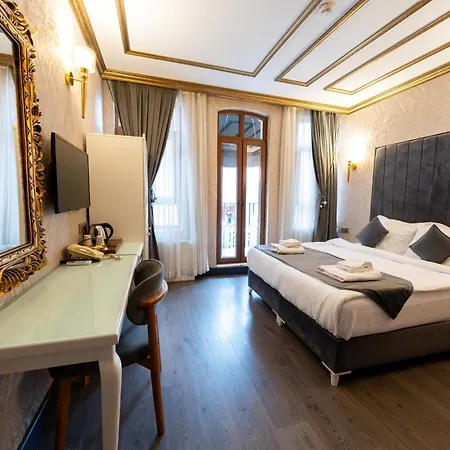 Diamond Royal Hotel