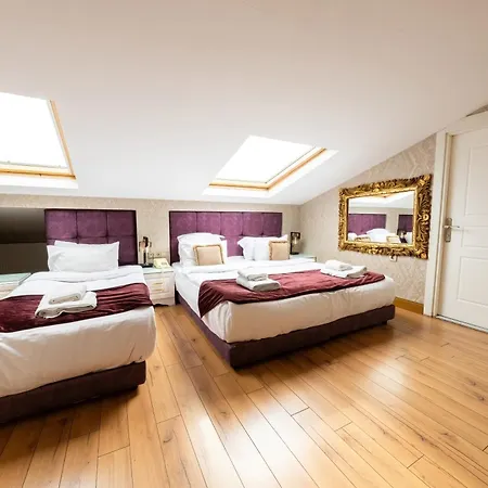 Diamond Royal Hotel 3*