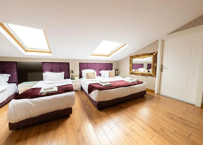 Diamond Royal Hotel 3*