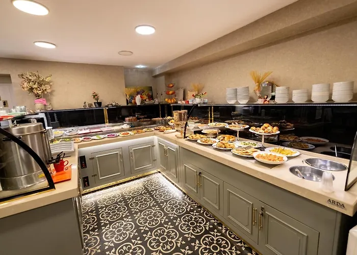 Diamond Royal Hotel 3*