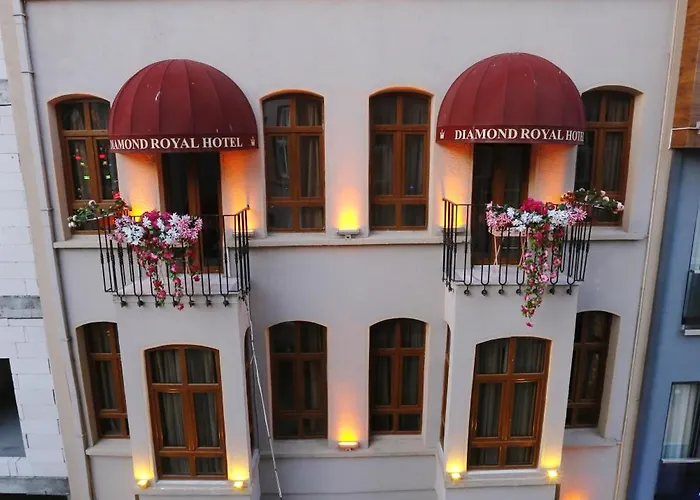 Diamond Royal Hotel 3*