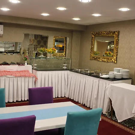 Diamond Royal מלון